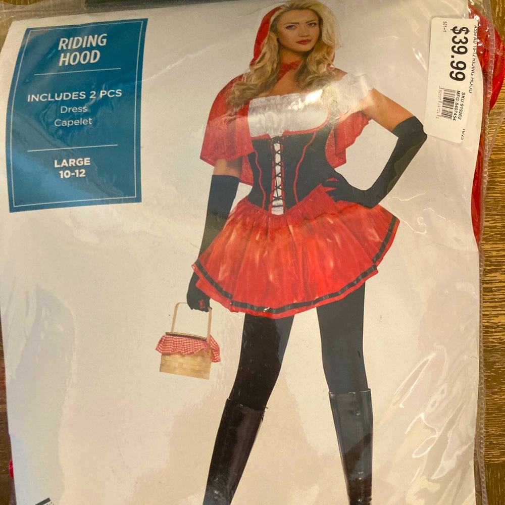Little red riding hood Halloween costume. Never worn, only taken out of the bag